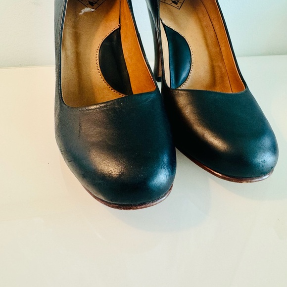 John Fluevog Miracles Medugorje black pumps EUC - Picture 7 of 10